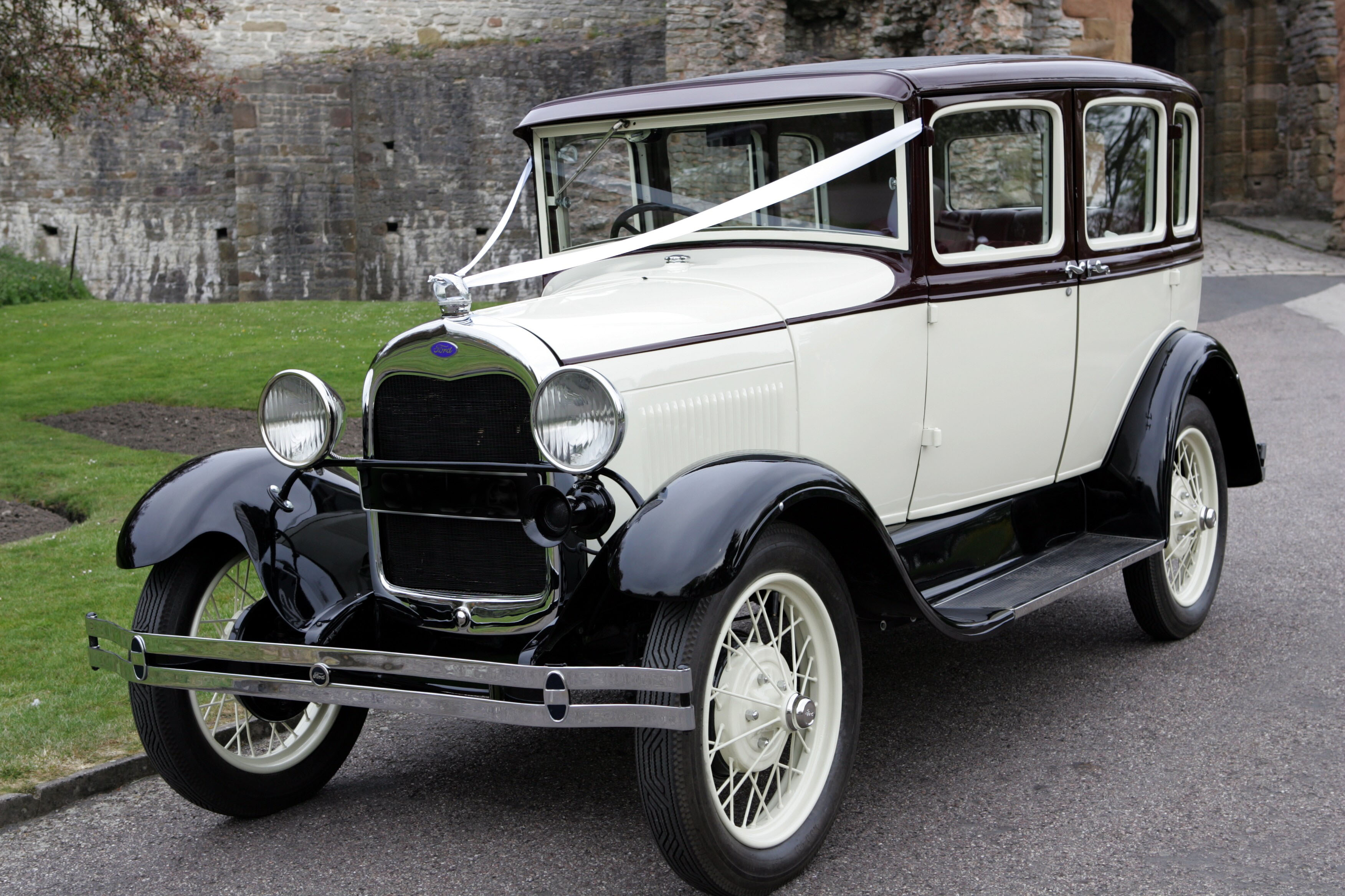 Picture of Car L